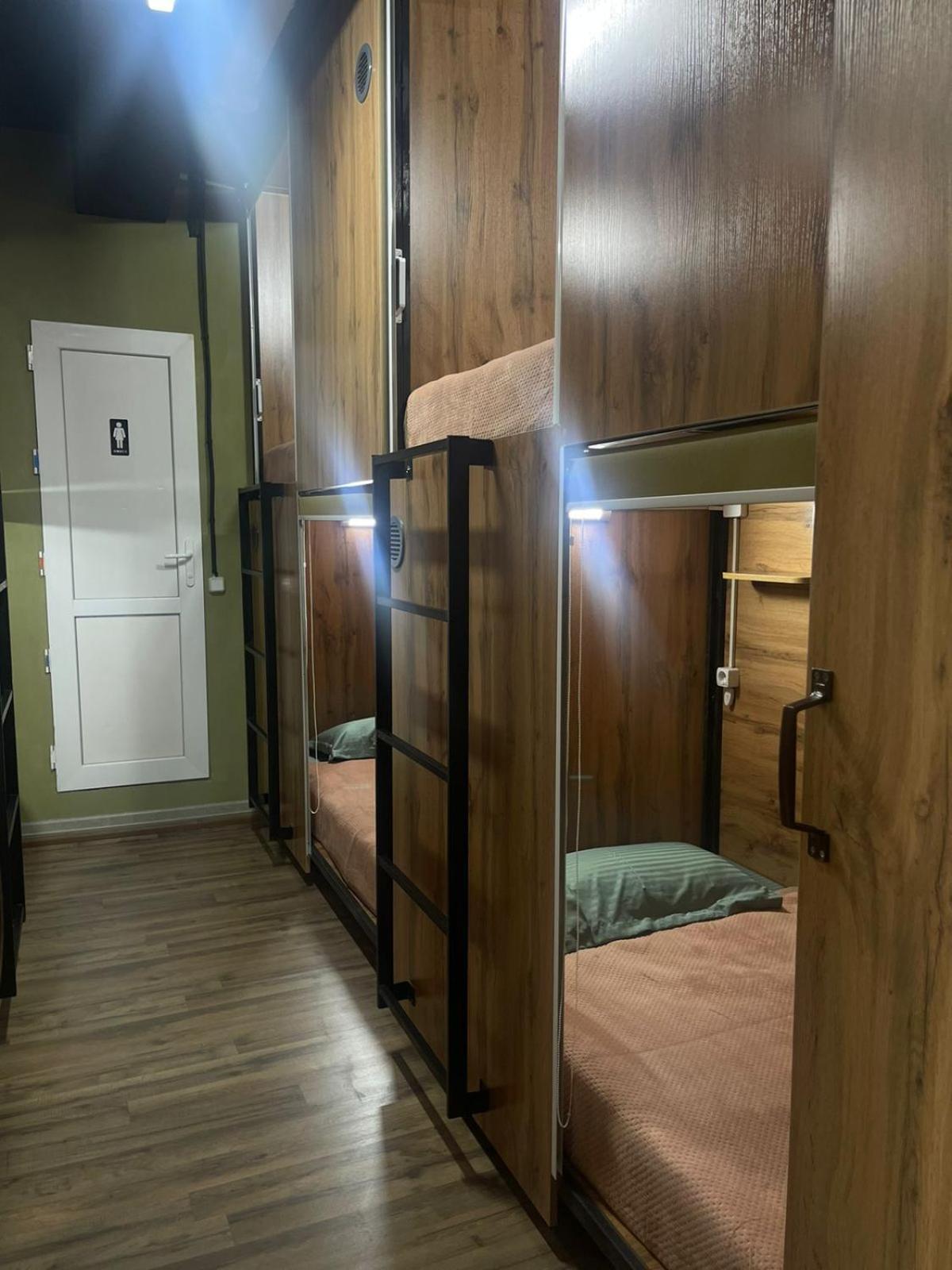 Hostel Kochevnik Capsule Hotel 阿拉木图 外观 照片